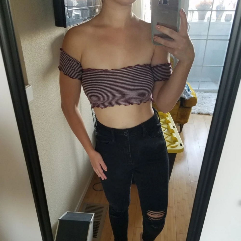 LIKE NEW Striped Crop Top